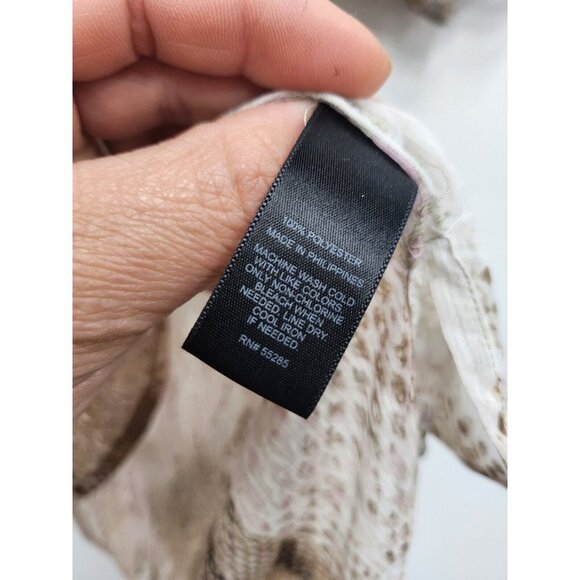 Express Women Blouse Small Brown Snake Skin Print Chiffon Tab Sleeve Half Button - Picture 4 of 8